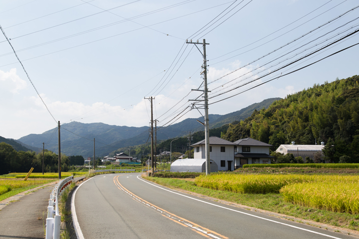 豊川工場の手前
